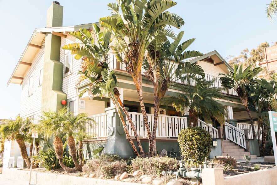 More Photos Of 71 N Palm St, Ventura Restaurant For Lease