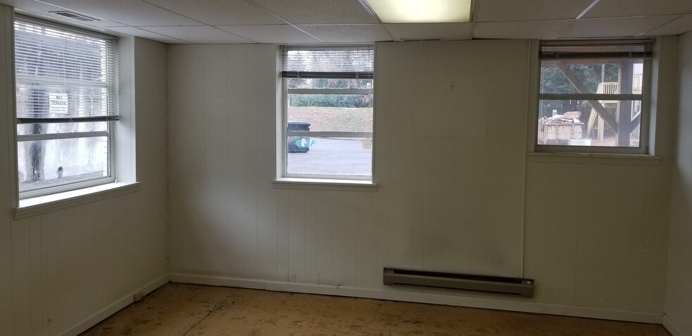 More Photos Of 318 S South St, Gastonia Office For Lease