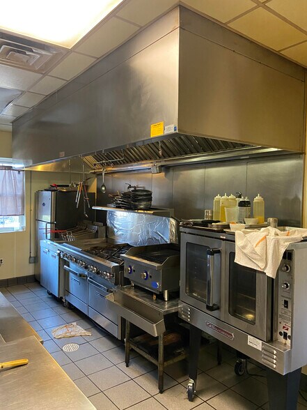 More Photos Of 298 Old Bowers Rd, Mertztown Restaurant For Lease