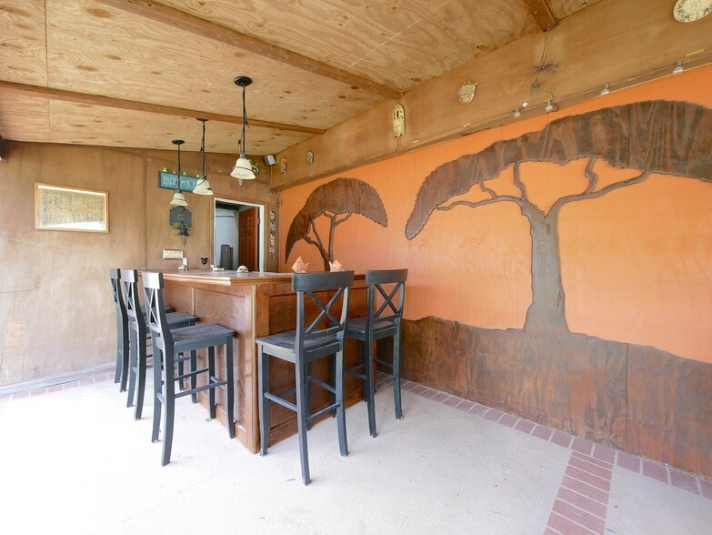 More Photos Of 56721 Ferry Landing Rd, Shadyside Shelter For Sale