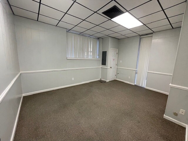 More Photos Of 119 Courthouse, Elizabethtown Medical For Sale