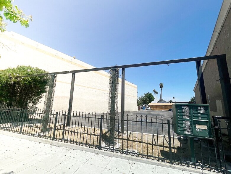 More Photos Of 5344 Long Beach Blvd, Long Beach Storefront Retail Office For Lease