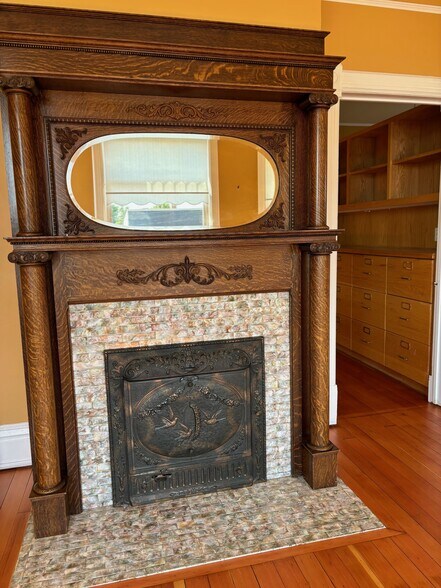 More Photos Of 1199 SE Dock St, Oak Harbor General Retail For Lease