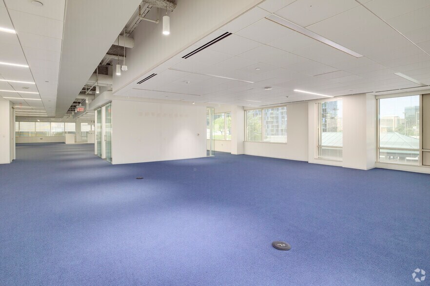 More Photos Of 11700 Plaza America Dr, Reston Unknown For Lease