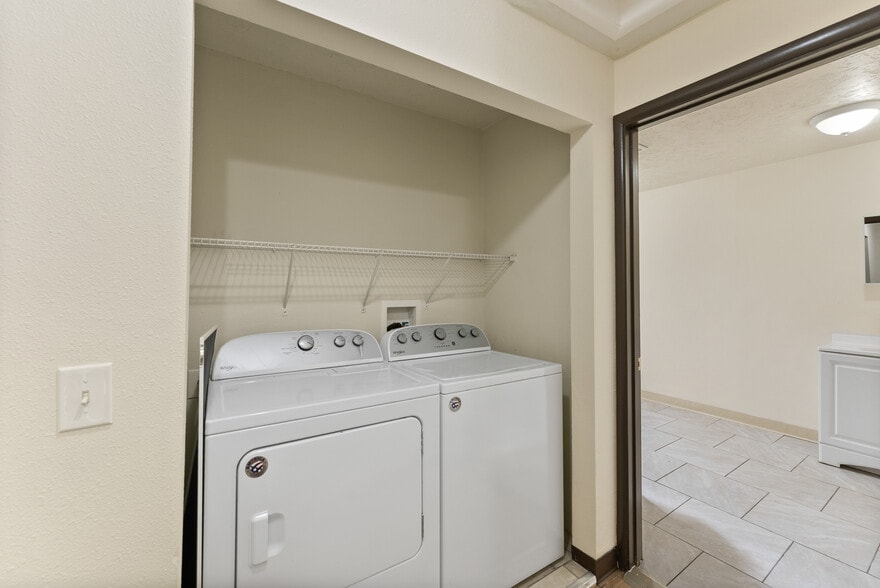 More Photos Of 132 NE Rifle Range St, Roseburg Apartments For Sale