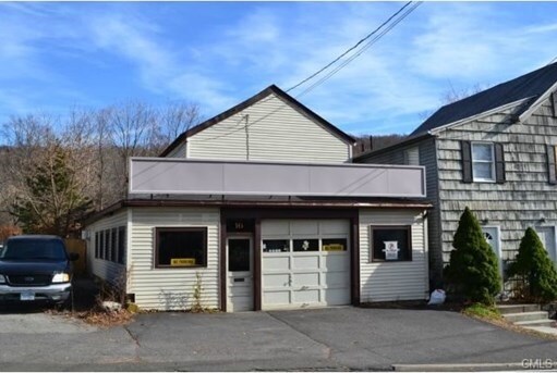 More Photos Of 16 East St, New Milford Freestanding For Lease