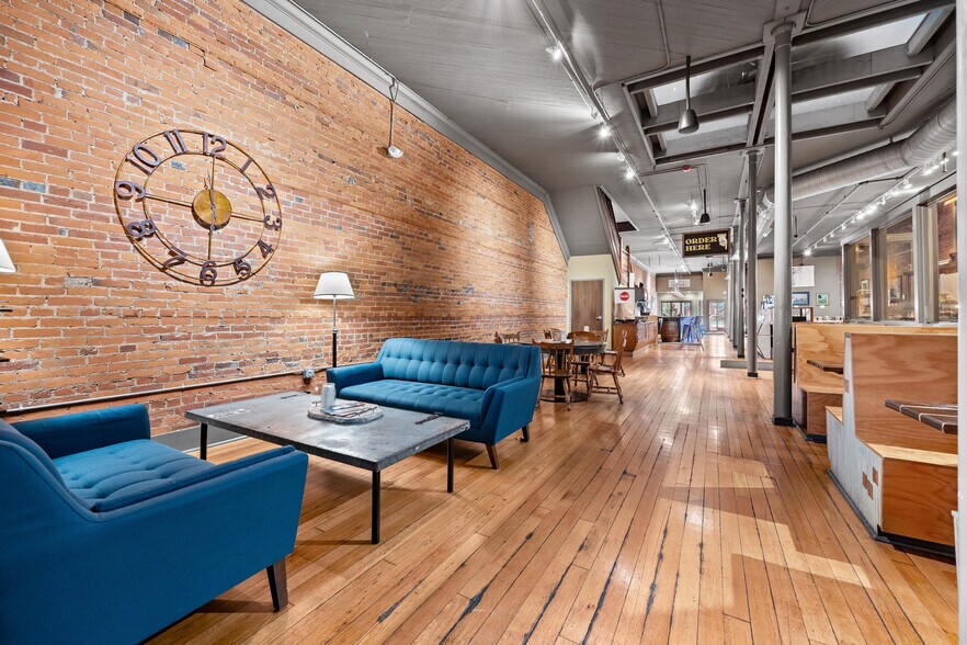 More Photos Of 144 W Liberty St, Wooster Office For Sale