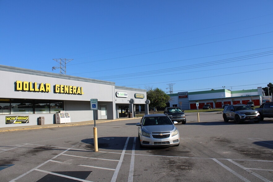 More Photos Of 1600-1638 Airport Blvd, West Columbia Unknown For Lease