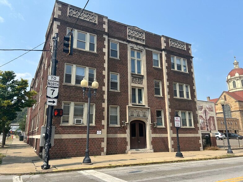 Primary Photo Of 403 N 4th St, Steubenville Apartments For Sale