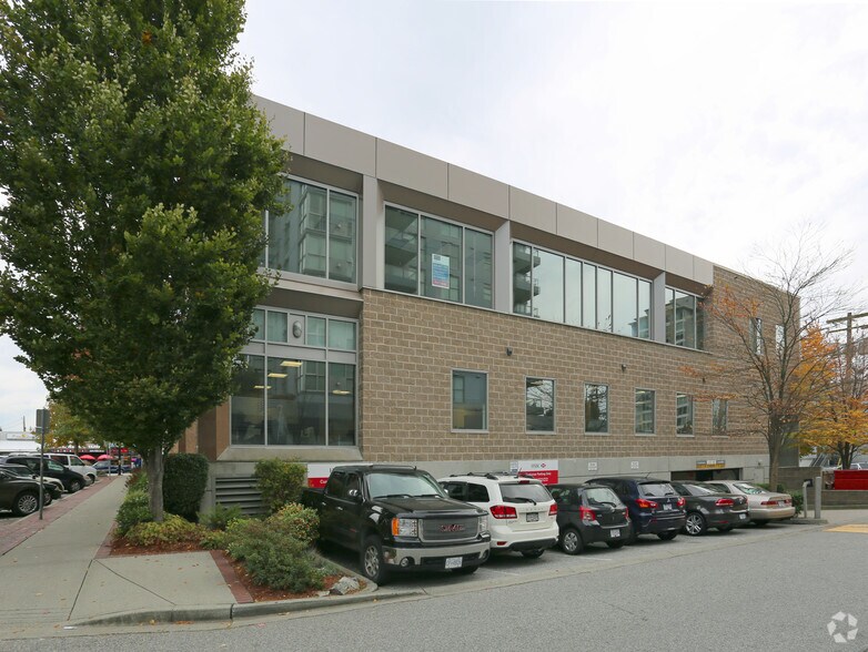 More Photos Of 1567-1577 Lonsdale Ave, North Vancouver Office For Lease