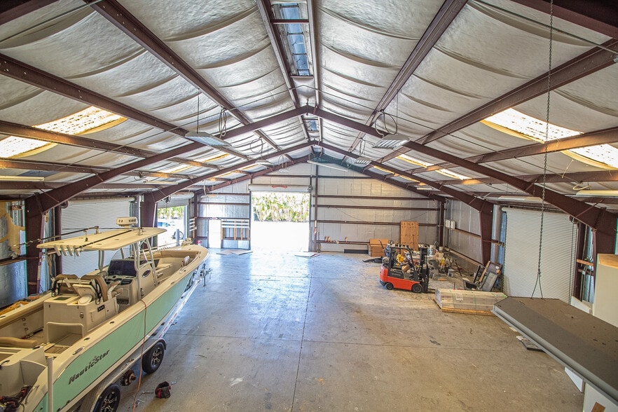 More Photos Of 8270 Pascal Dr, Punta Gorda Service For Lease