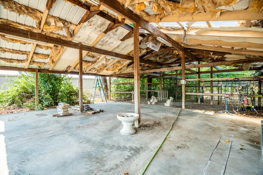 More Photos Of 616 Highway 365, Mayflower Storefront Retail Office For Sale