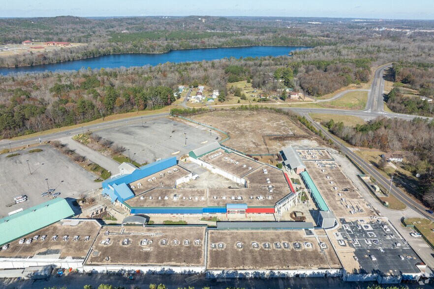 More Photos Of 4500 Splash Adventure Pky, Bessemer General Retail For Sale