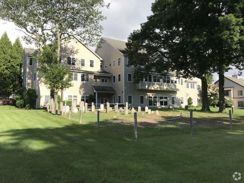 More Photos Of 1130 Ten Rod Rd, North Kingstown Medical For Sale