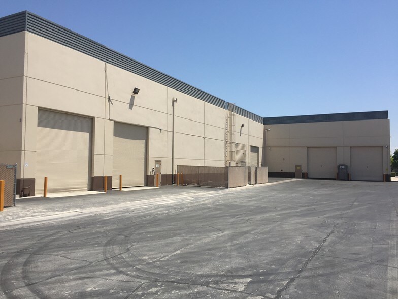 More Photos Of 955 Grier Dr, Las Vegas Light Distribution For Lease