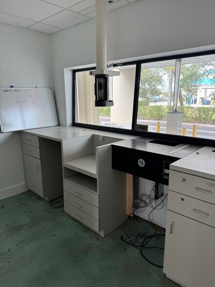 More Photos Of 3200-3600 SE Federal Hwy, Stuart Unknown For Lease