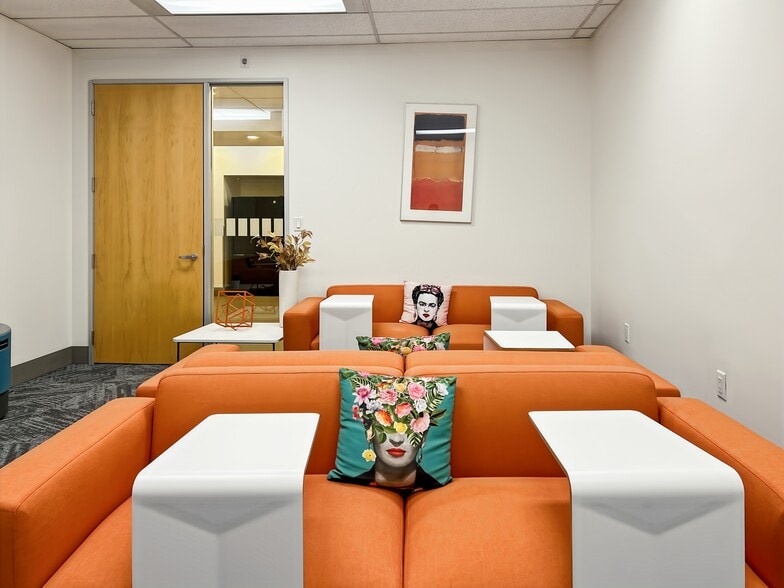 More Photos Of 675 Cochrane Dr, Markham Coworking Space