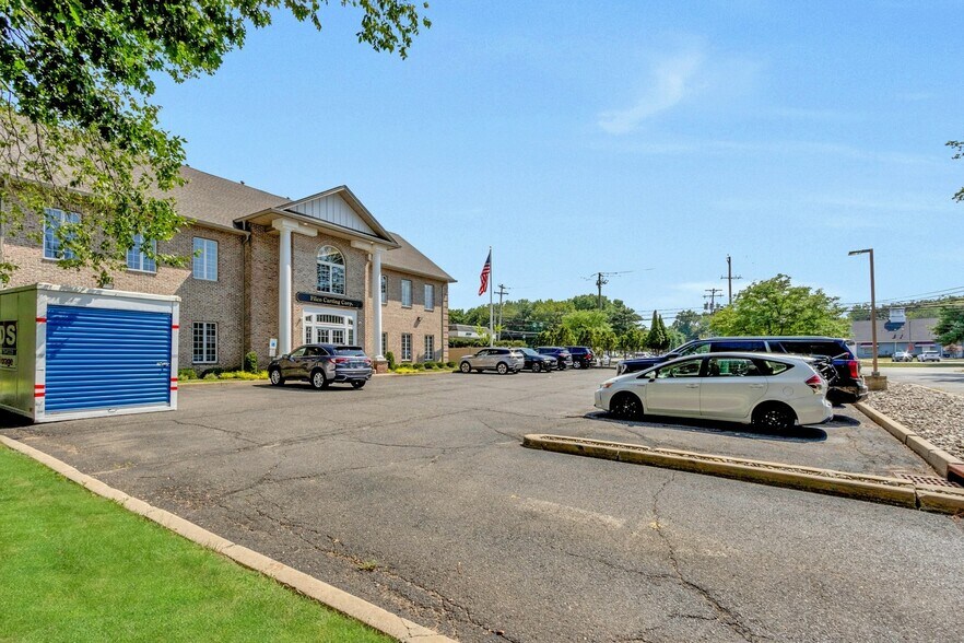 More Photos Of 161 Mckinley St, Closter Office For Sale