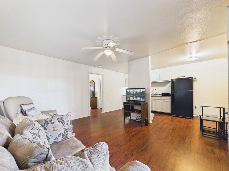 More Photos Of 1349 Jefferson Dr, Port Arthur Apartments For Sale