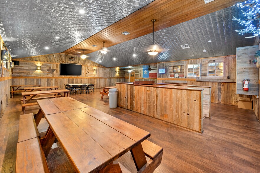 More Photos Of 12910 US Highway 281 N, Spring Branch Restaurant For Sale