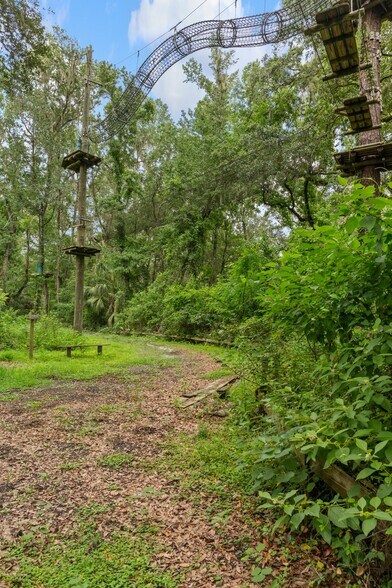 More Photos Of 6440 Cedar Ln, Brooksville Sports And Entertainment For Sale