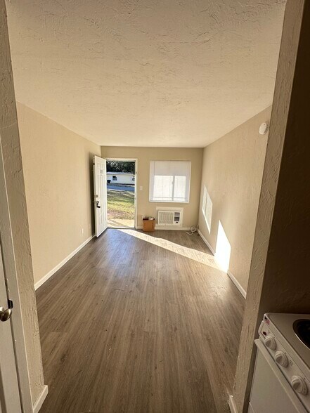 More Photos Of 1554 Lake Ave, Tallahassee Apartments For Sale