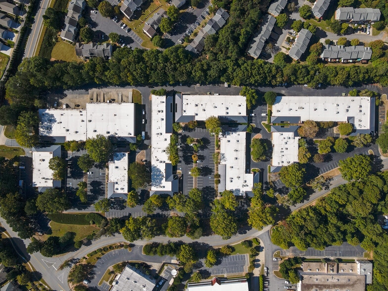 More Photos Of 3000 Business Park Dr, Norcross Unknown For Lease