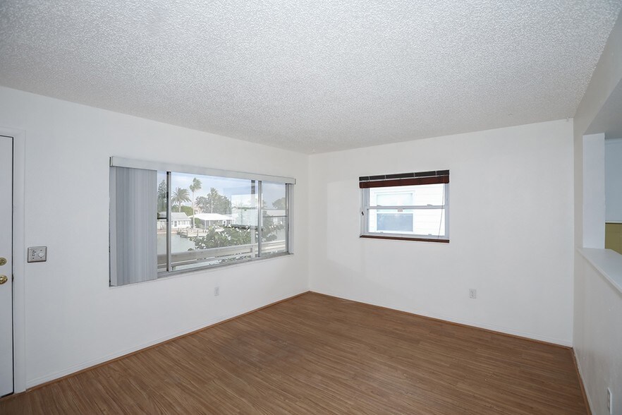 More Photos Of 515 129th Ave, Madeira Beach Apartments For Sale