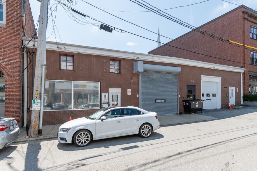 Primary Photo Of 10-12 Park St, Winchester Flex For Lease