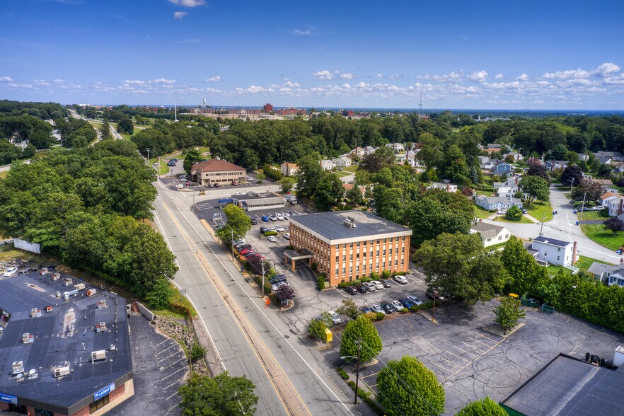 More Photos Of 1150 New London Ave, Cranston Office For Lease
