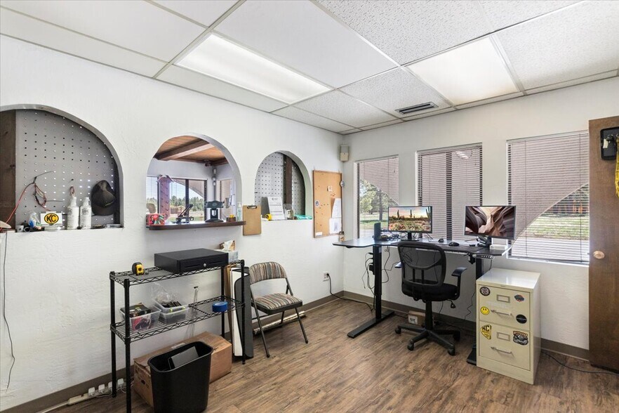 More Photos Of 2843 W Avenida de Luces, Williams Warehouse For Sale