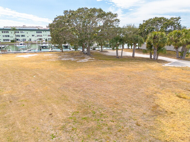 More Photos Of 5814 Skimmer Point S blvd, Gulfport Marina For Sale