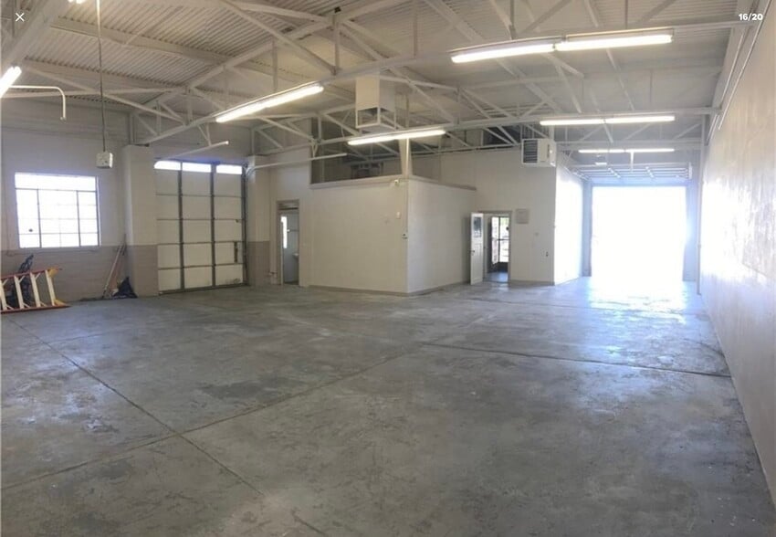 More Photos Of 1500 Wyoming Ave, El Paso Auto Repair For Lease