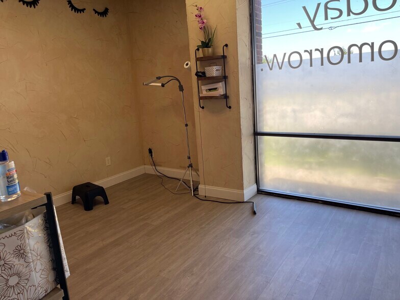 More Photos Of 8600-8602 State Highway 66, Rowlett Unknown For Sale