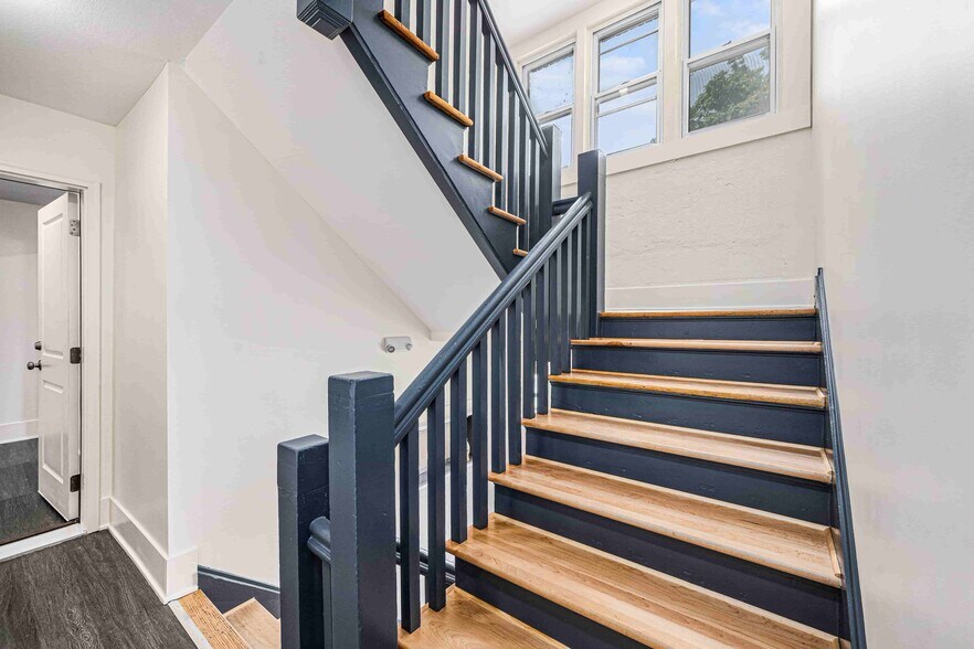 More Photos Of 3113-3123 Thompson Ave, Kansas City Apartments For Sale