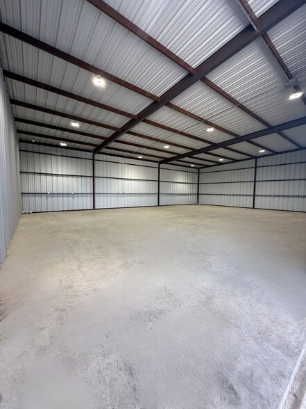 More Photos Of 3825 Quanah Hill Rd, Weatherford Light Distribution For Lease