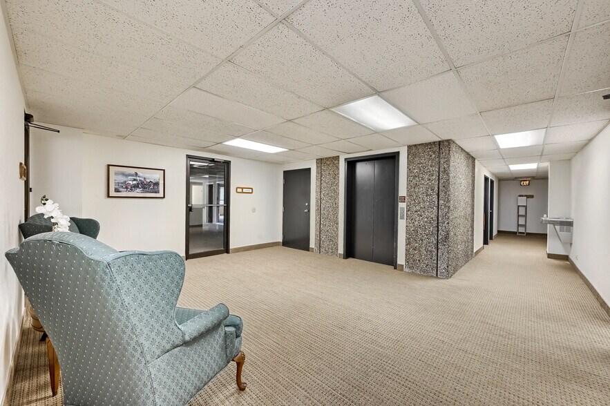 More Photos Of 7061 S University Blvd, Littleton Coworking Space
