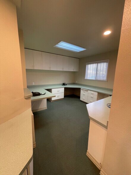 More Photos Of 2740 W Main St, Visalia Medical For Lease