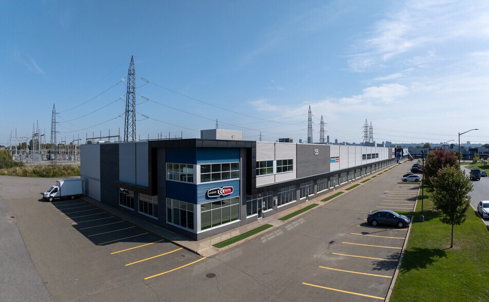 Primary Photo Of 155 Rue Fortin, Québec Distribution For Lease