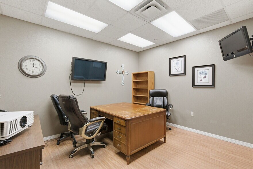 More Photos Of 129 Ranch House rd, Willow Park Specialty For Sale