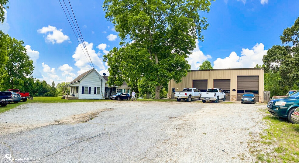 More Photos Of 8400 Villa Rica Hwy, Villa Rica Auto Repair For Lease