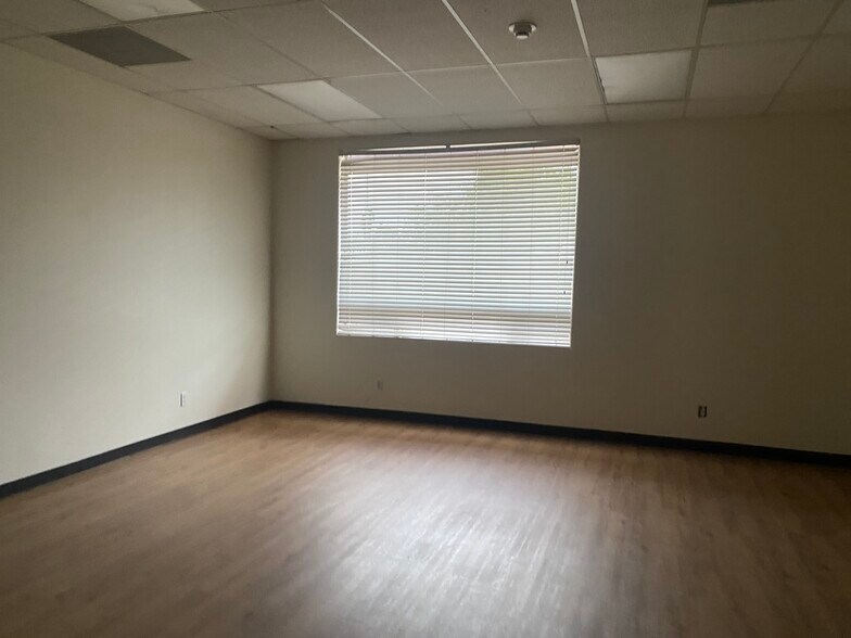 More Photos Of 630 W 17th Pl, Tempe Schools For Lease
