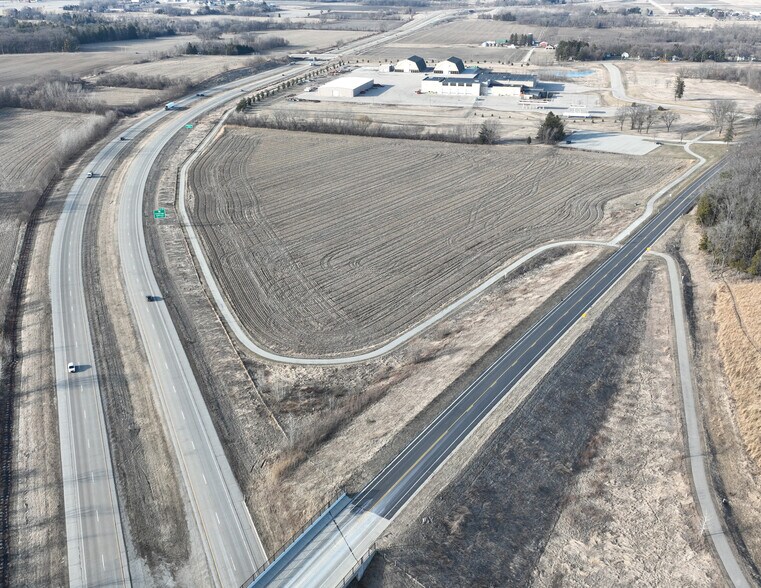 More Photos Of 1515 S Wisconsin Dr, Jefferson Industrial For Lease