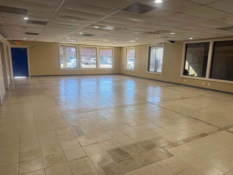 More Photos Of 3125 McHenry Ave, Modesto Freestanding For Lease