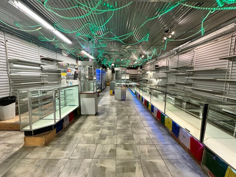 More Photos Of 508 S Broadway, Baltimore Storefront Retail Office For Sale