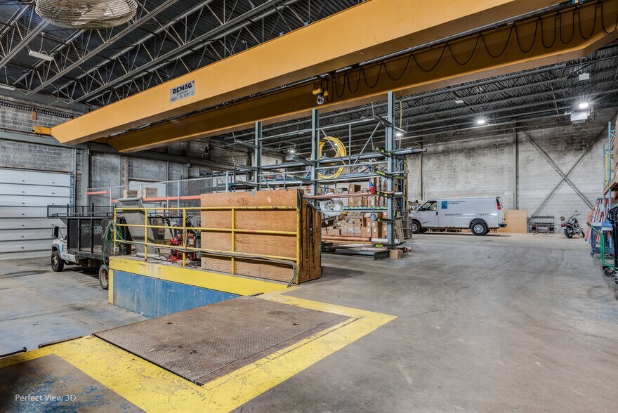 More Photos Of 1435 S Barrington Rd, Barrington General Retail For Sale