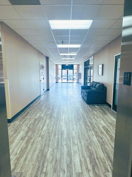 More Photos Of 7202 Slide Rd, Lubbock Medical For Sale