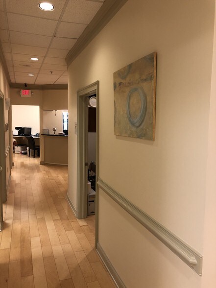 More Photos Of 1880 W Oak Pky, Marietta Loft Creative Space For Lease