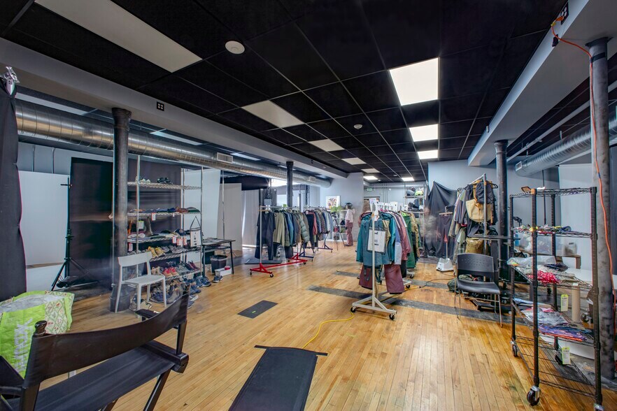 More Photos Of 2400 Curtis St, Denver Loft Creative Space For Lease