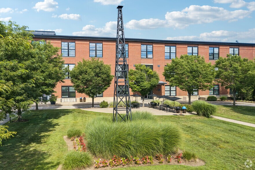 More Photos Of 313-317 Iron Horse Way, Providence Medical For Lease